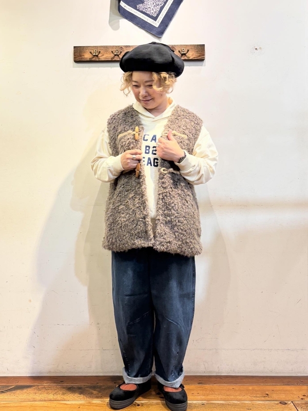 フワモコベストでコーデ
