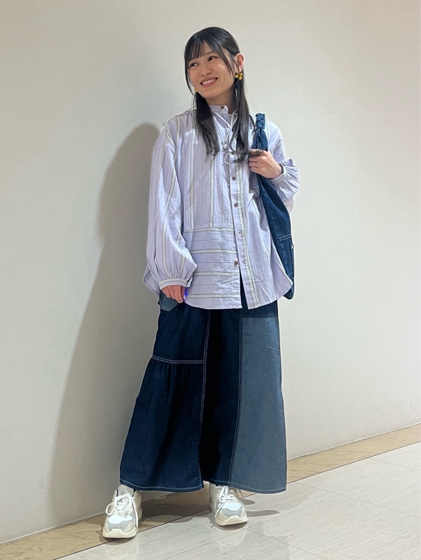 チュニックシャツ×スカート