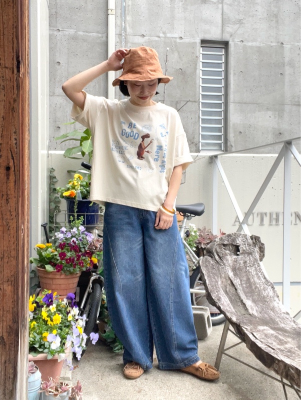 E.T.ドルマンTee×デニム